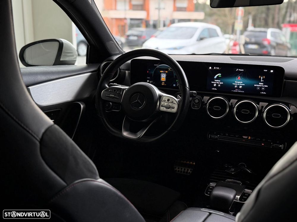 Mercedes-Benz A 180 d 7G-DCT AMG Line - 16