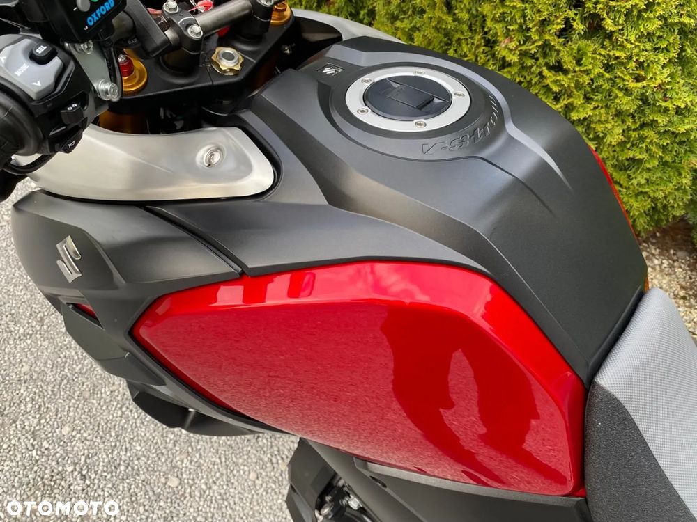 Suzuki V-STROM - 11
