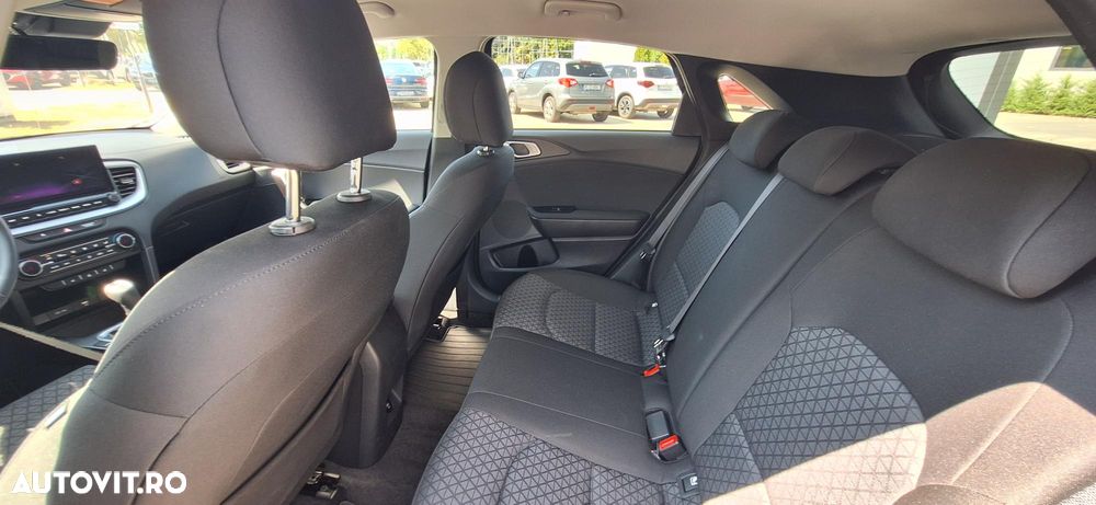 Kia Ceed 1.5 T-GDI 6MT Best - 14