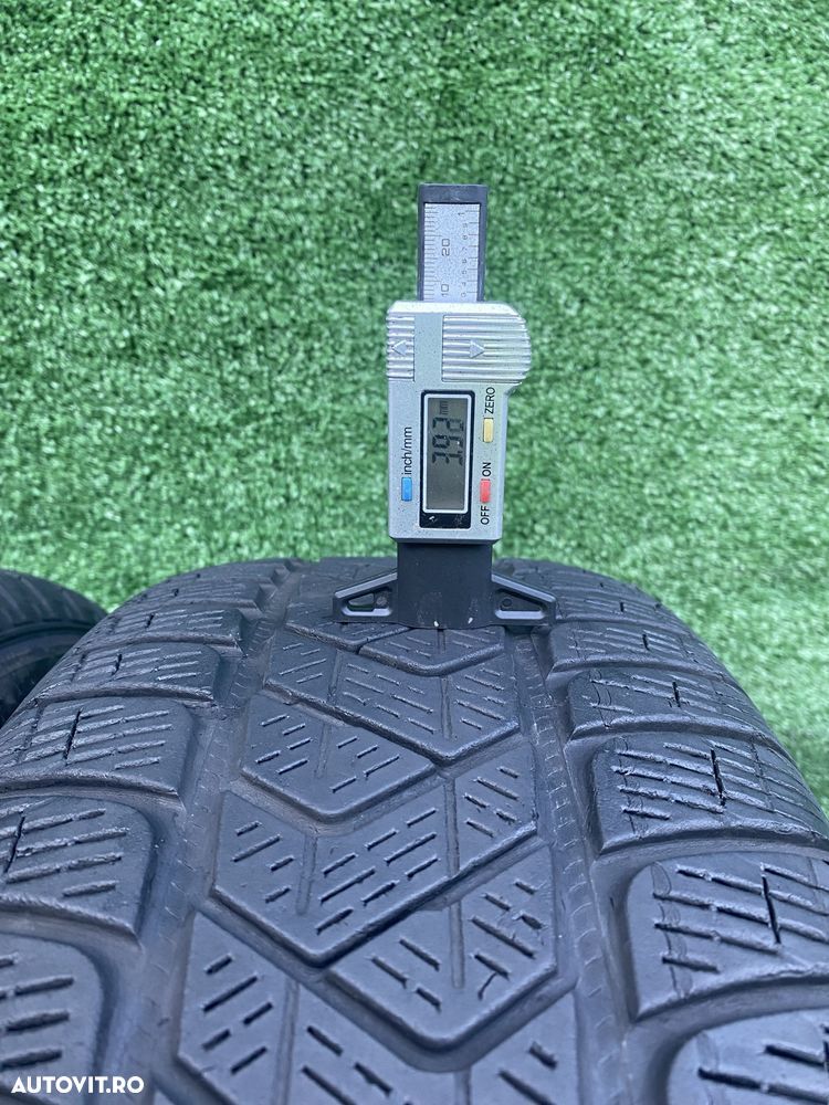 Set 4 anvelope Iarna Pirelli Scorpion Winter 225 65 R17 103T 3,9mm - 8