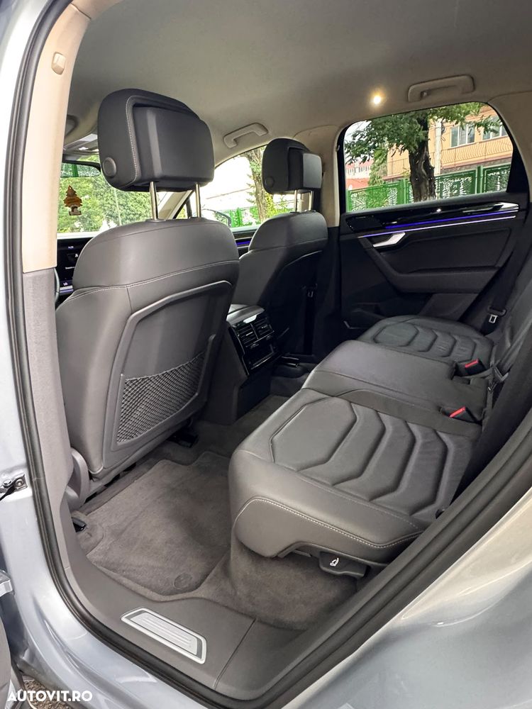 Volkswagen Touareg V6 TDI R-Style - 5