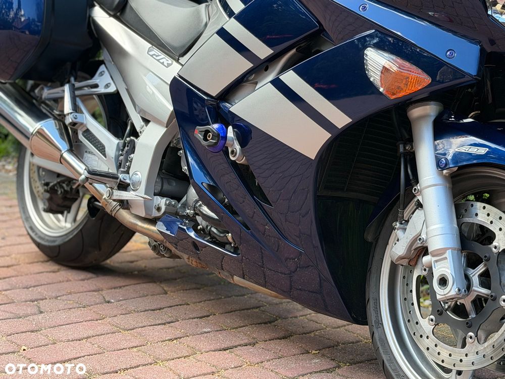 Yamaha FJR - 12