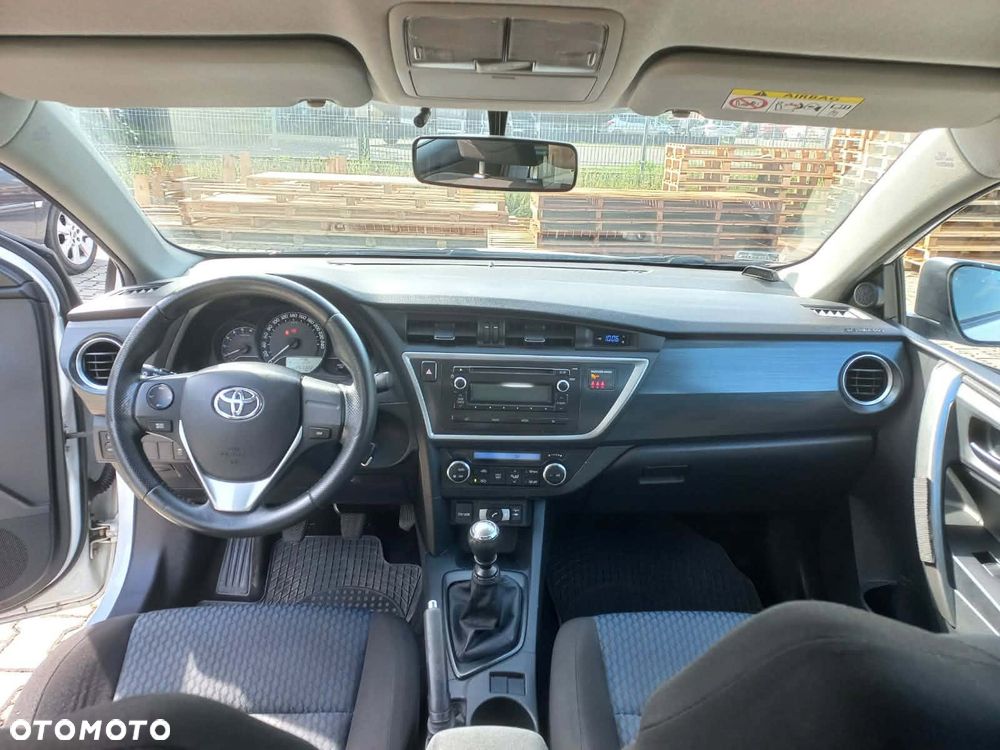 Toyota Auris 1.4 D-4D Active - 14