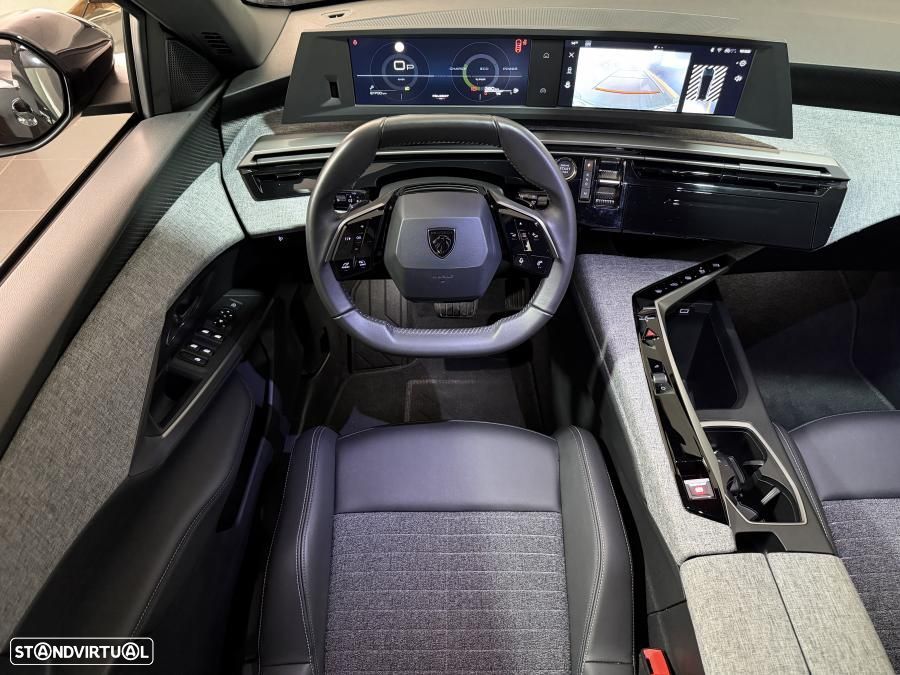 Peugeot 5008 1.2 Hybrid Allure Pack e-DCS6 - 25