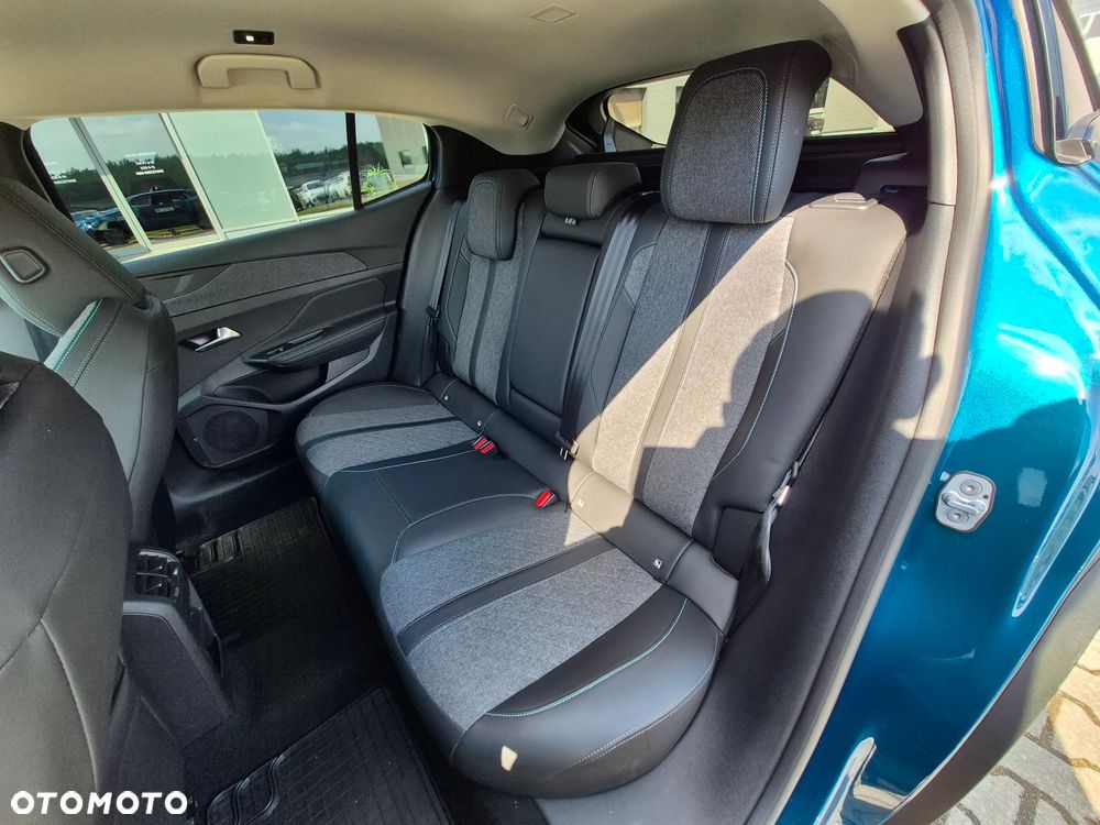 Peugeot 408 1.2 PureTech Allure S&S EAT8 - 24