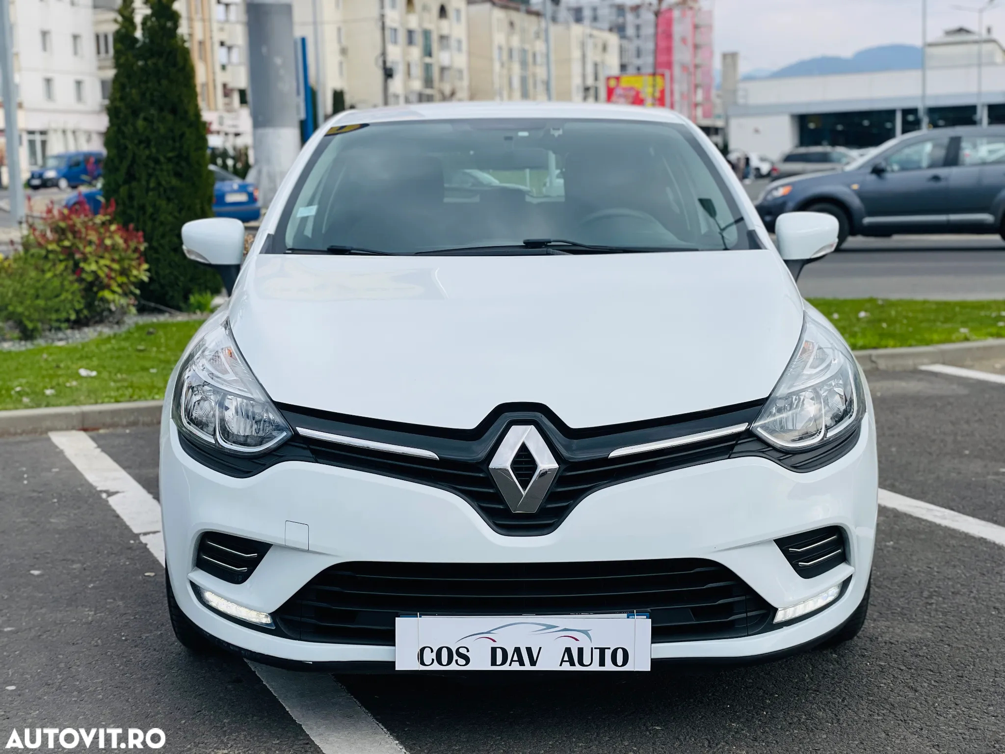 Renault Clio (Energy) TCe 90 Start & Stop LIMITED - 12