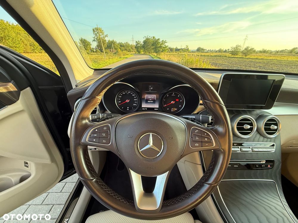 Mercedes-Benz GLC - 13