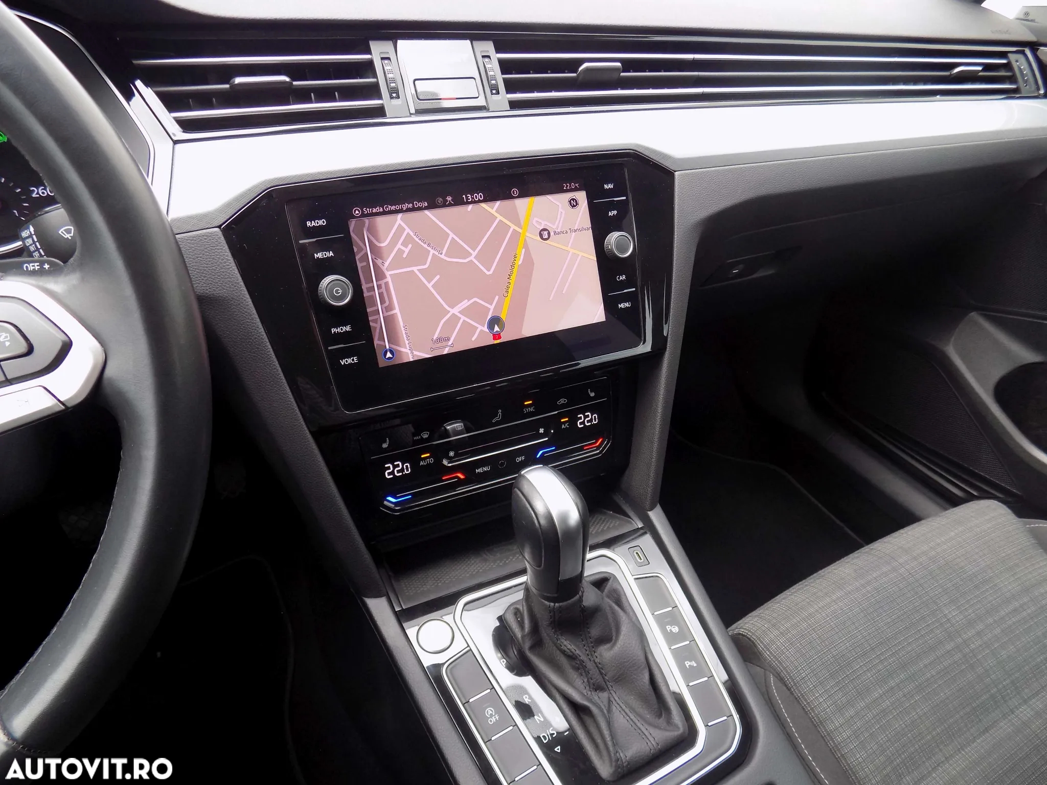 Volkswagen Passat Variant 2.0 TDI DSG Business - 17