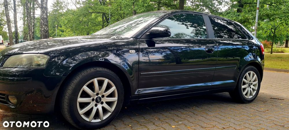 Audi A3 3-drzwiowe 1.6 Ambition - 10