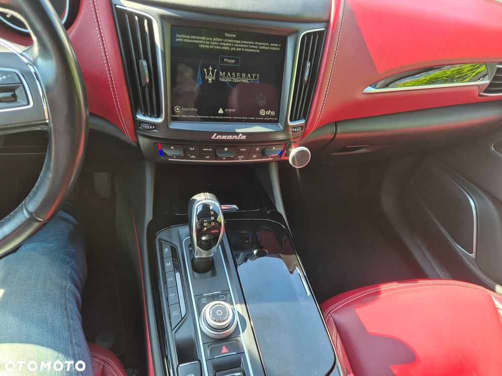 Maserati Levante Q4 GranLusso - 16