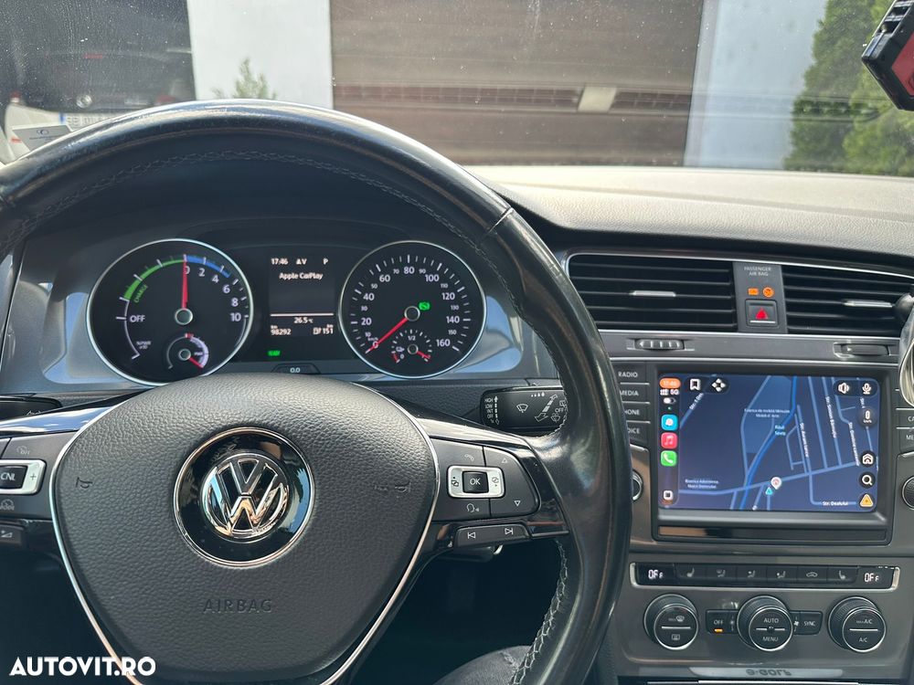 Volkswagen e-Golf - 3