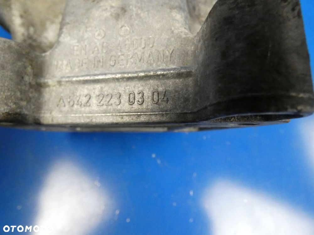 MERCEDES W164 W251 3.0 CDI 642 ŁAPA SILNIKA - 2