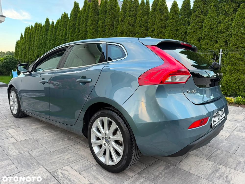 Volvo V40 D2 Summum - 38
