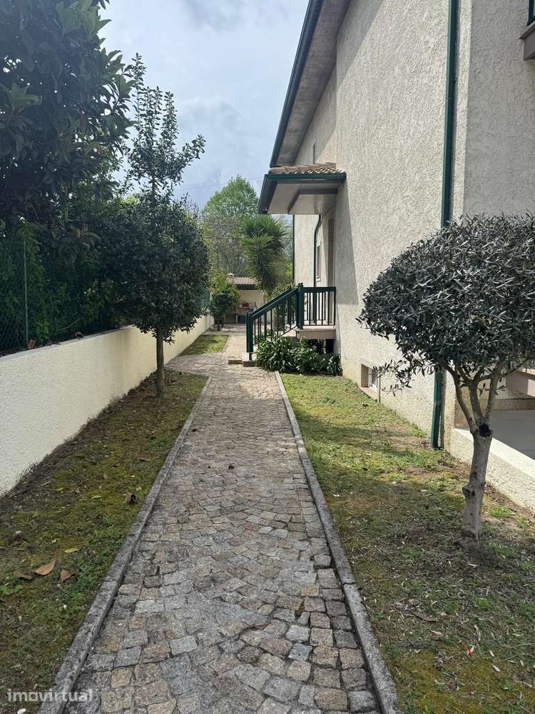 Moradia Geminada em Viseu - Grande imagem: 3/26