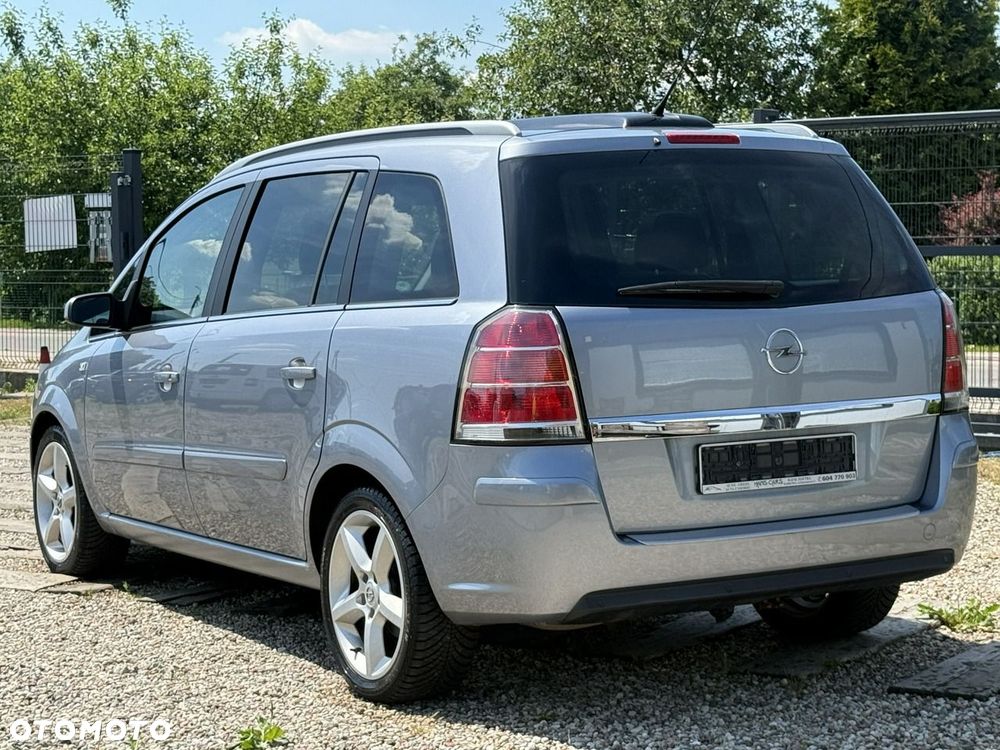 Opel Zafira - 4