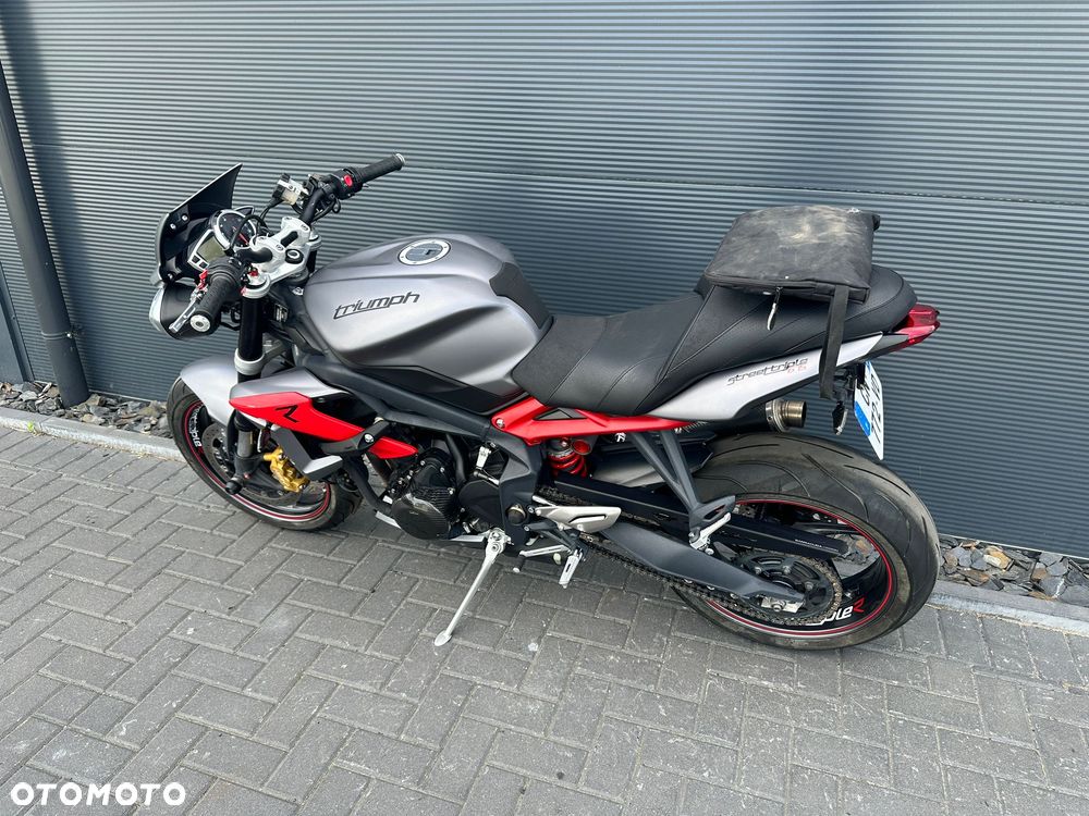 Triumph Street Triple - 4