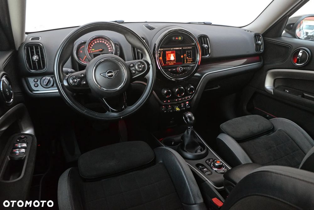 MINI Countryman Cooper SE ALL4 John Cooper Works Trim - 29