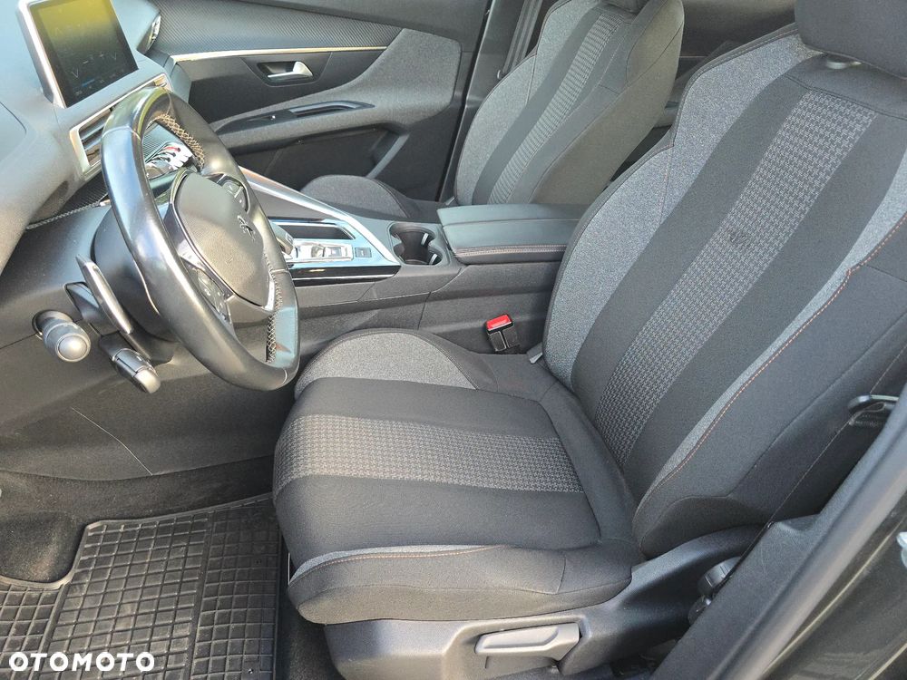 Peugeot 3008 1.5 BlueHDi GT S&S EAT8 - 22