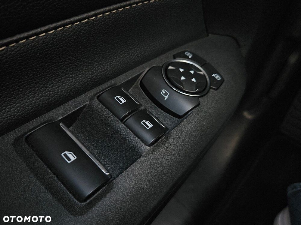 Ford Mustang 5.0 V8 GT - 28