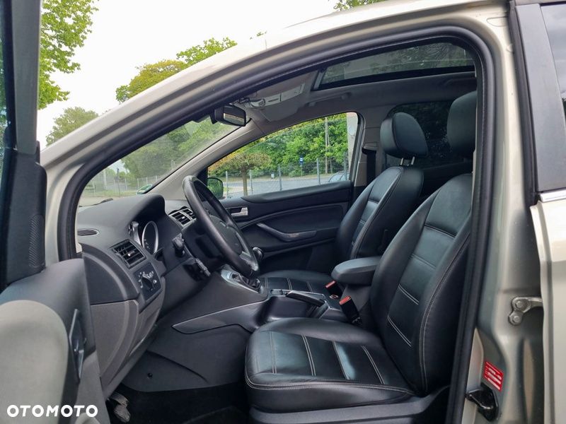 Ford Kuga 2.0 TDCi 4x4 Titanium - 14