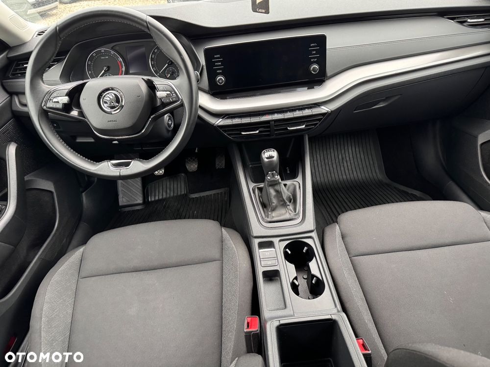 Skoda Octavia 1.5 TSI Base - 7