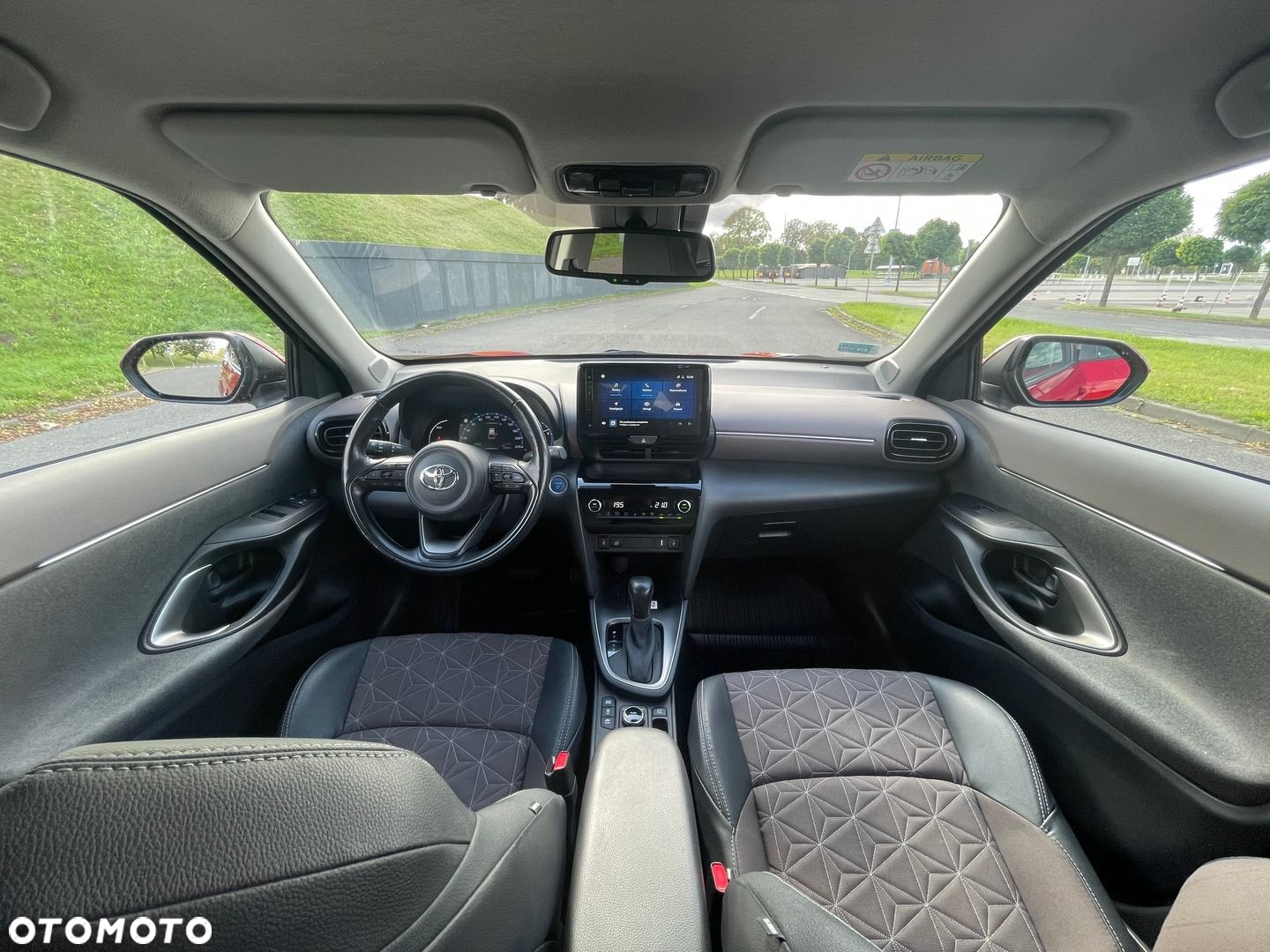 Toyota Yaris Cross - 25