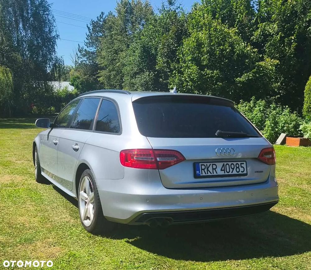 Audi A4 Avant 2.0 TDI DPF clean diesel quattro Attraction - 10
