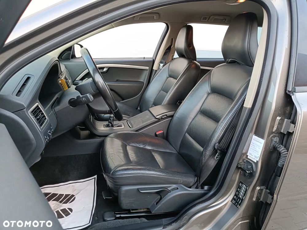 Volvo V70 2.0D Momentum - 18