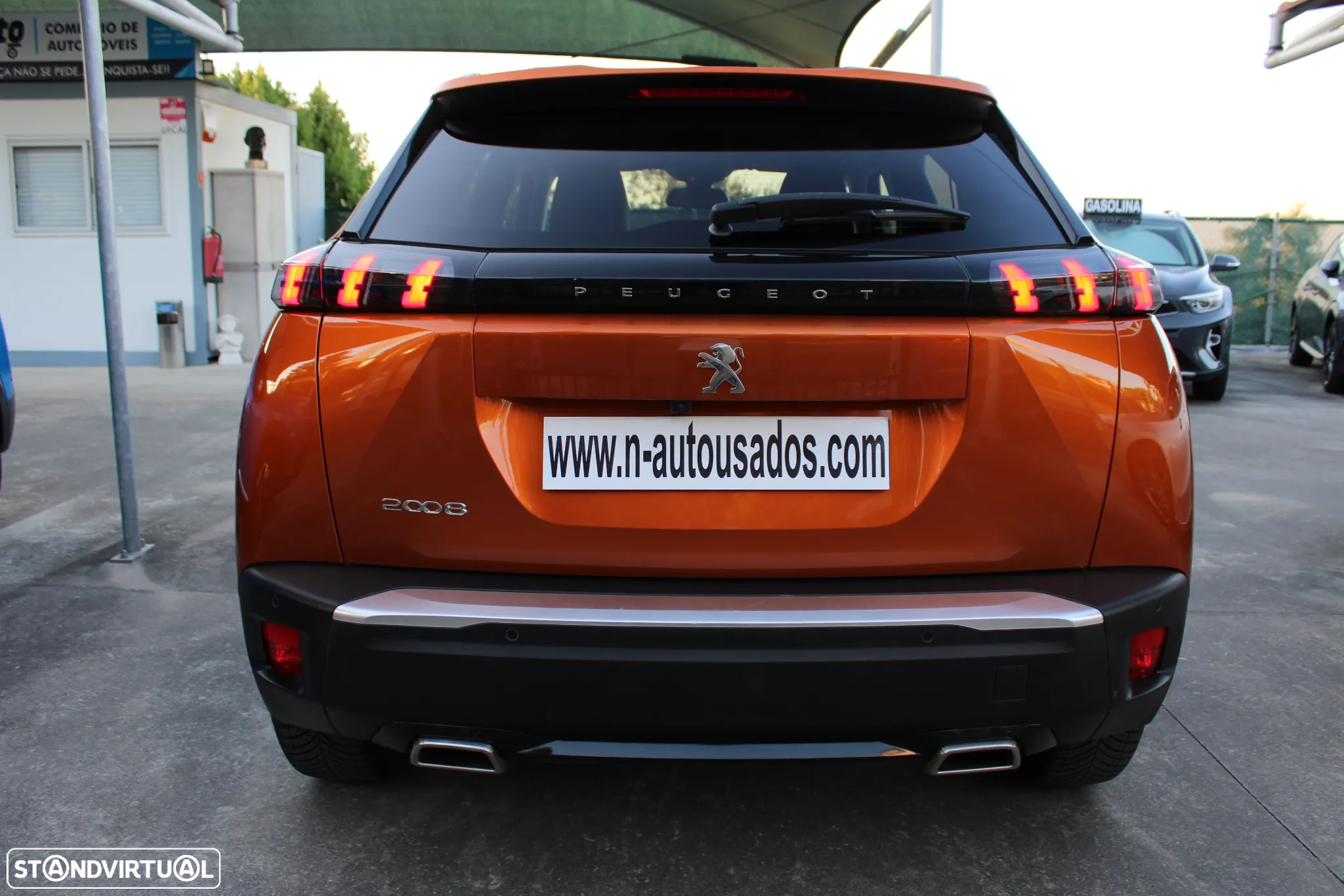 Peugeot 2008 1.2 PureTech Allure Pack - 6