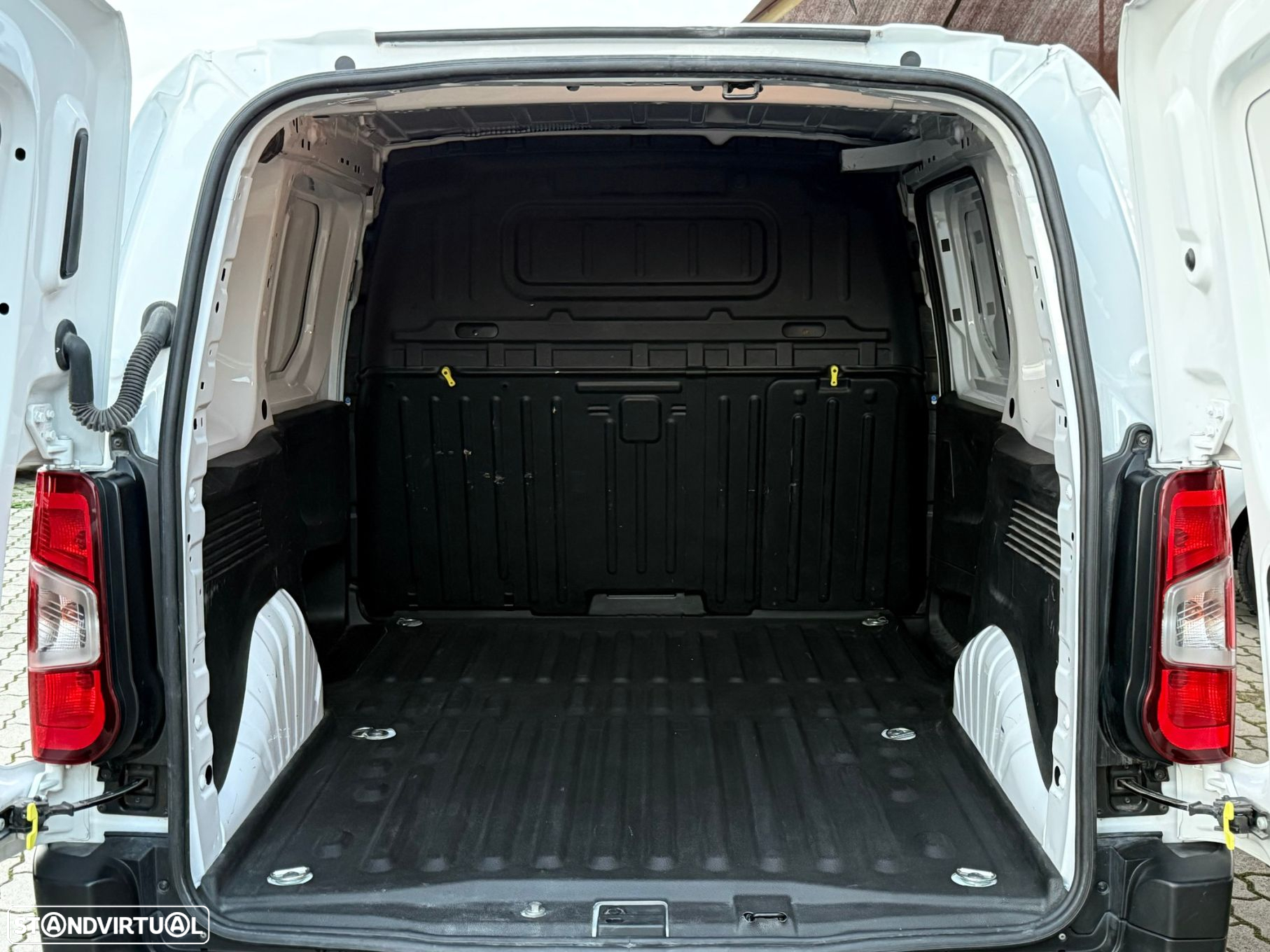 Peugeot Partner 1.5 BlueHDi Premium Standard - 6