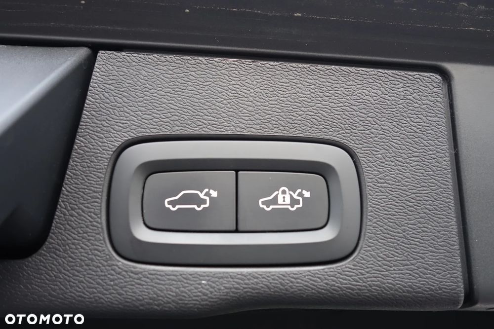 Volvo XC 60 B4 D Core - 16