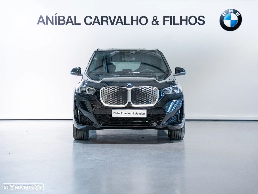 BMW iX1 eDrive20 Pack Desportivo M - 31