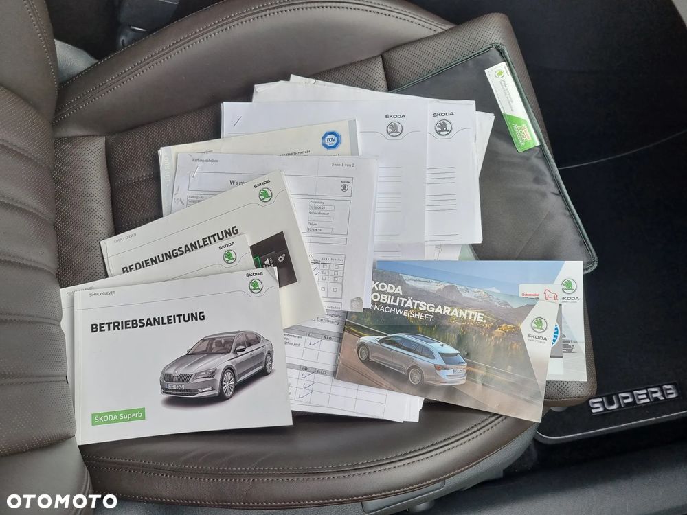 Skoda Superb 2.0 TDI L&K DSG - 30