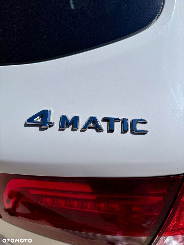 Mercedes-Benz GLC 300 4Matic 9G-TRONIC - 15