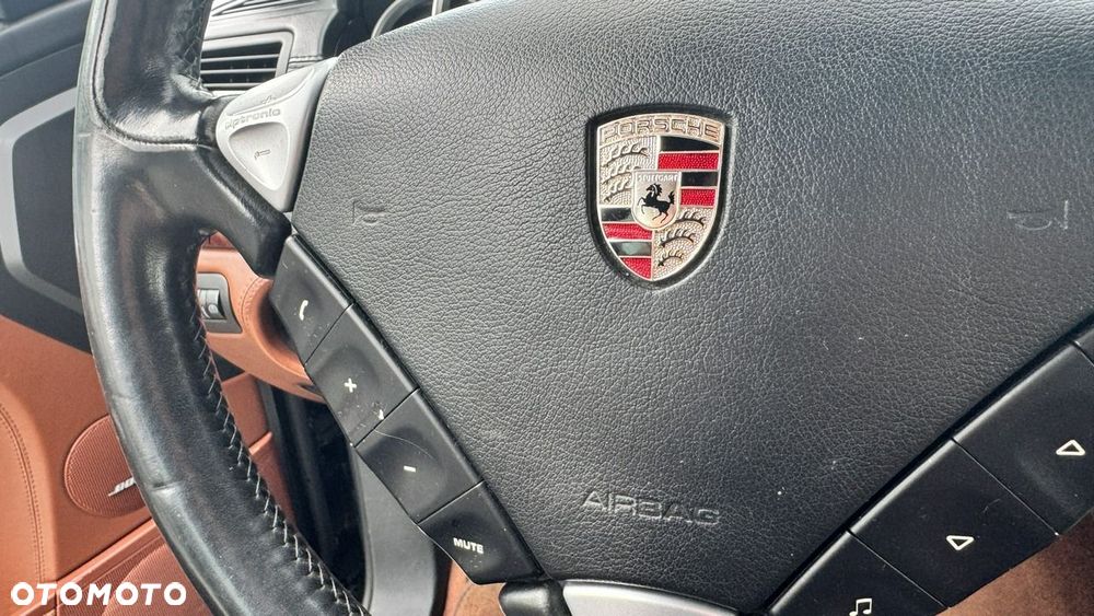 Porsche Cayenne Turbo Tiptronic S - 20