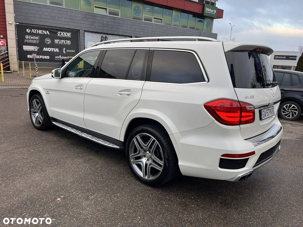 Mercedes-Benz GL 63 AMG - 5