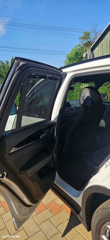 BMW X3 xDrive20d AT Luxury Line - 32