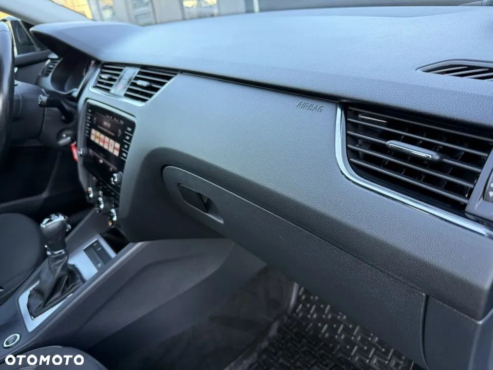 Skoda Octavia 1.5 TSI GPF ACT Style DSG - 32