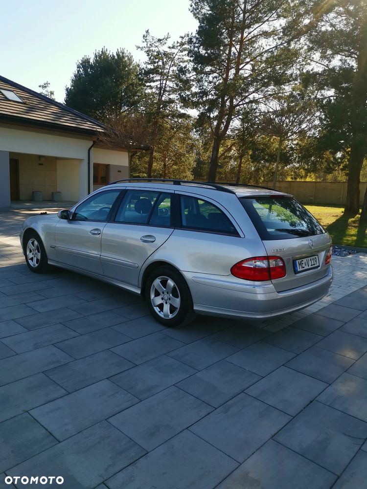 Mercedes-Benz Klasa E 320 T 4Matic Avantgarde - 3