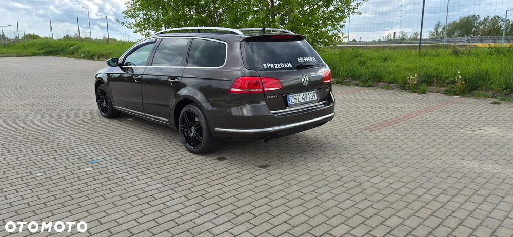 Volkswagen Passat 1.6 TDI Comfortline - 11