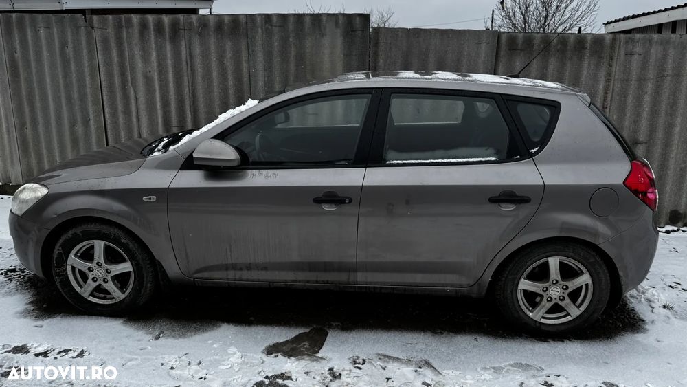 Kia Ceed - 3