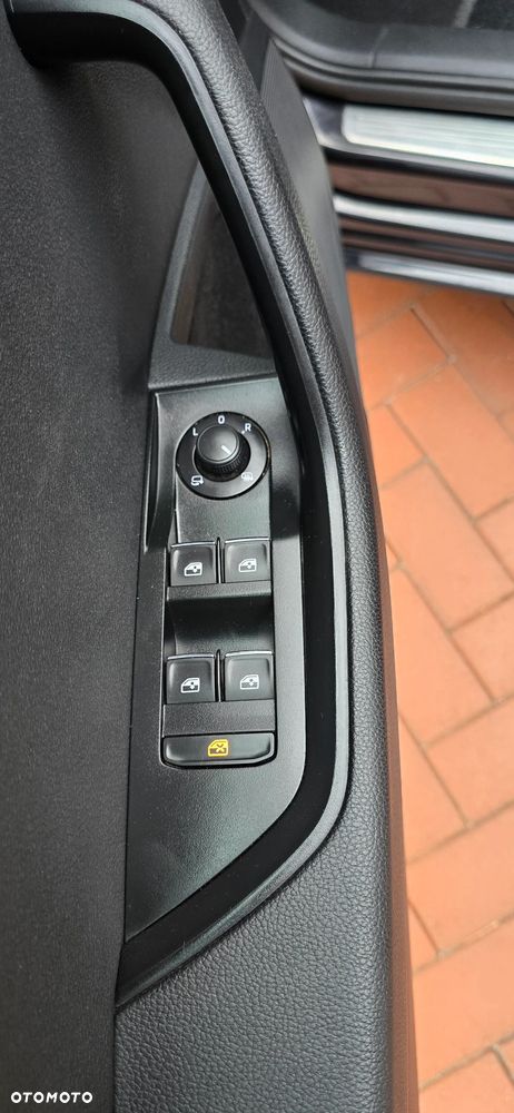 Skoda Superb 2.0 TDI Active DSG - 16