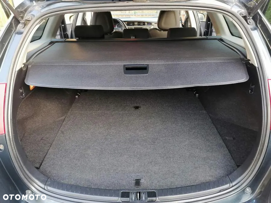 Toyota Auris 1.4 D-4D Premium + EU5 - 3