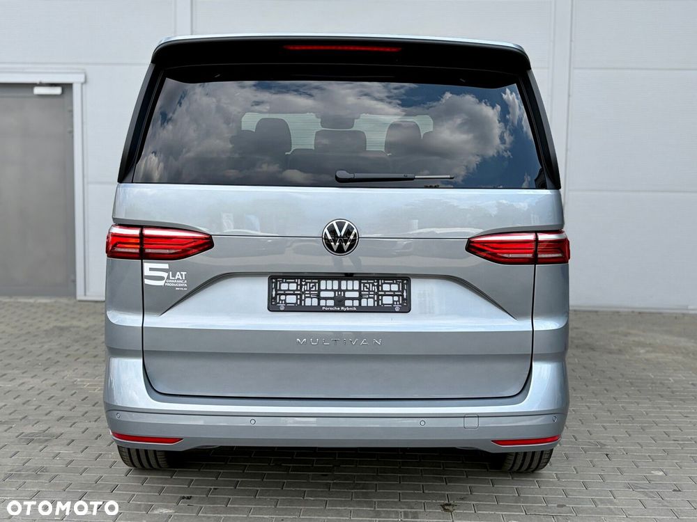 Volkswagen Multivan - 16