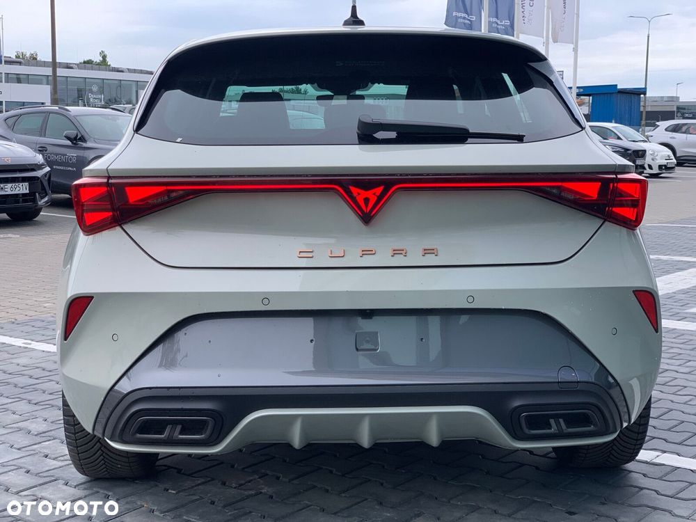 Cupra Leon 1.5 eTSI DSG - 4