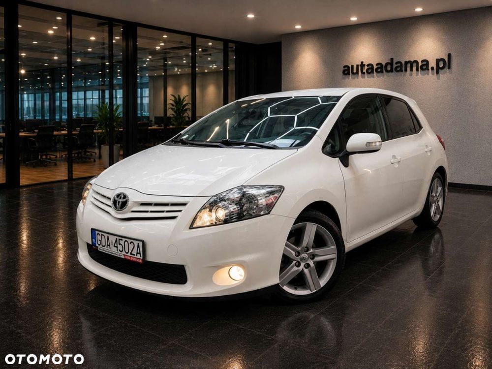 Toyota Auris - 1