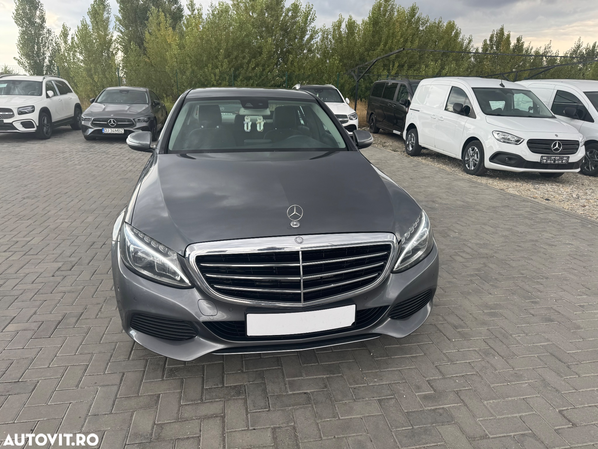 Mercedes-Benz C - 4