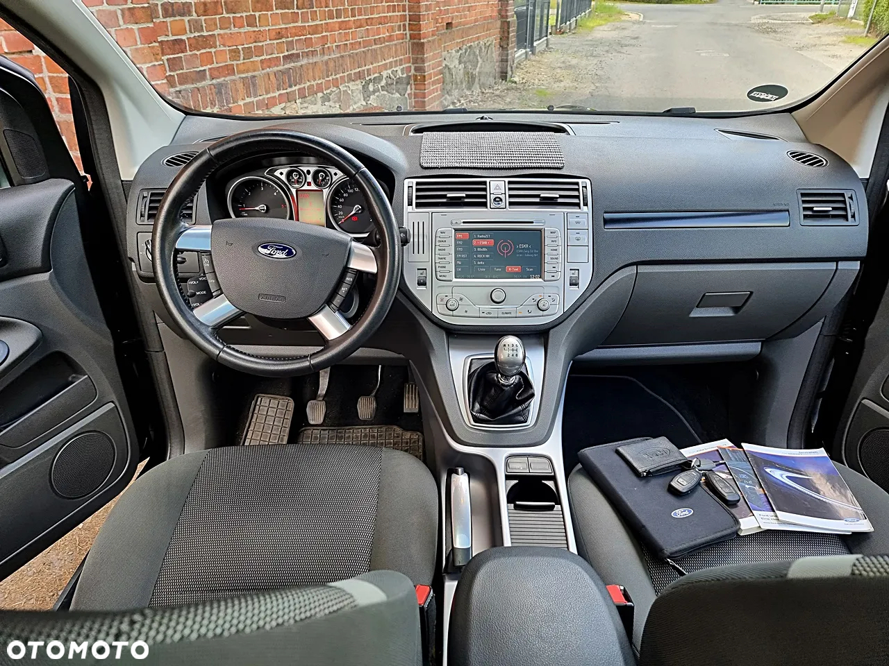 Ford Kuga - 8