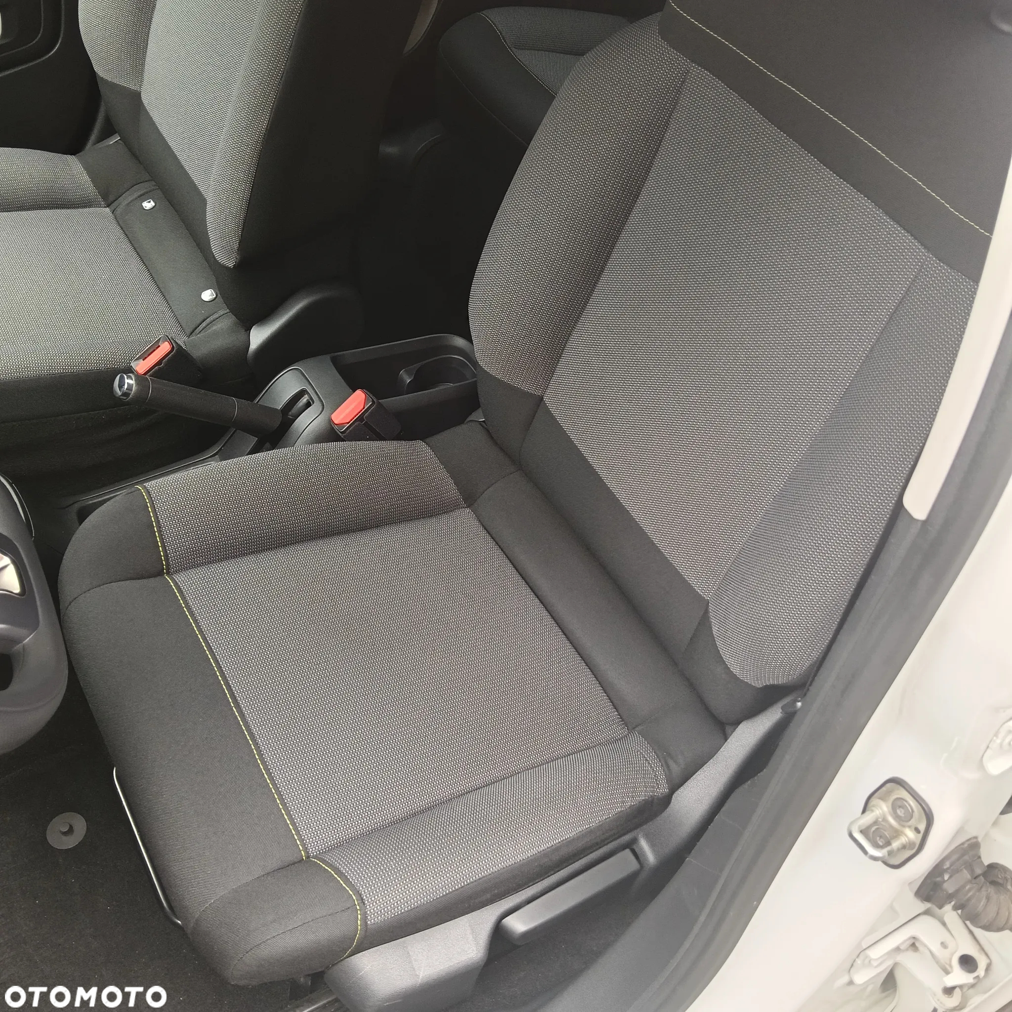 Citroën C3 1.2 PureTech Shine - 9