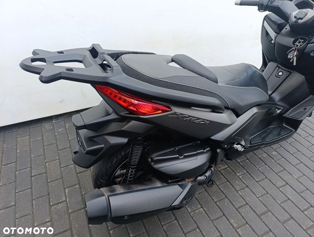 Yamaha X-max - 23
